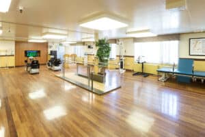 Midtown Oaks rehab gym