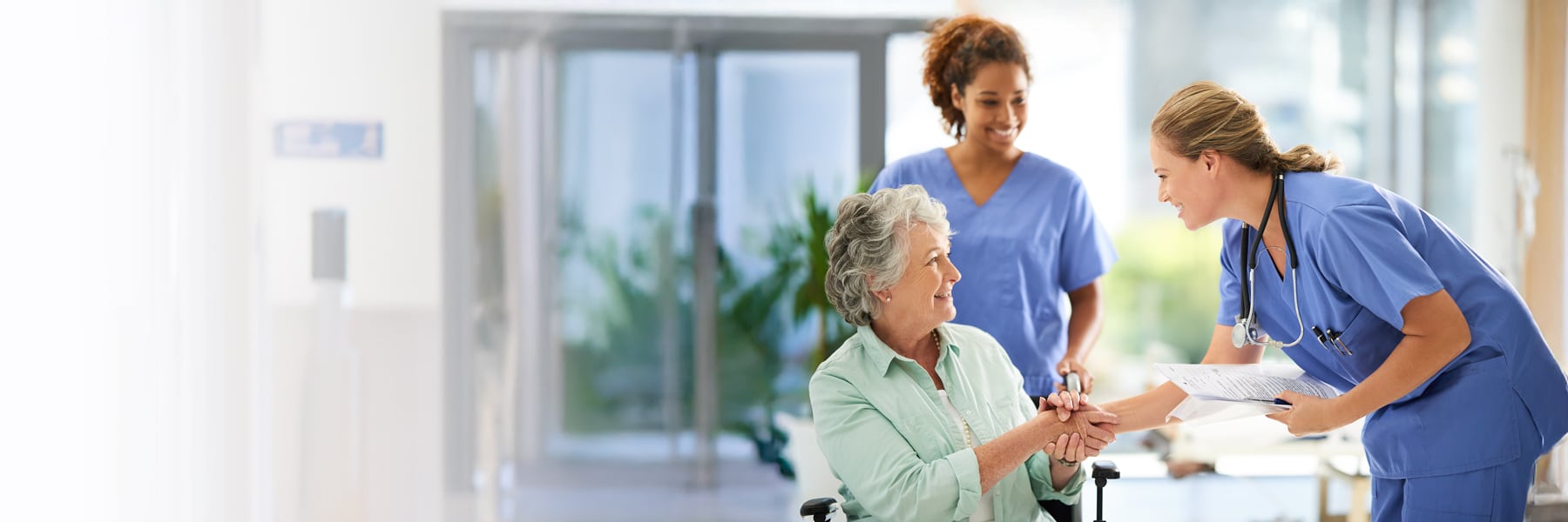 Midtown Oaks Post Acute skilled nurses working with elderly patient